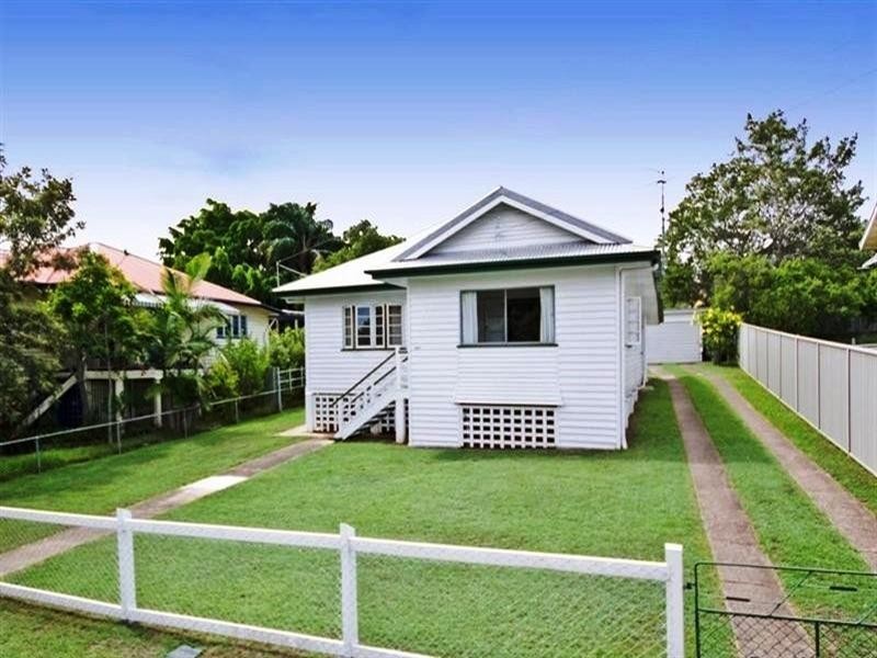 347 Rode Road, Wavell Heights QLD 4012