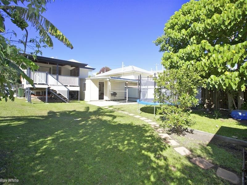 7 Bernard Street, Brighton QLD 4017
