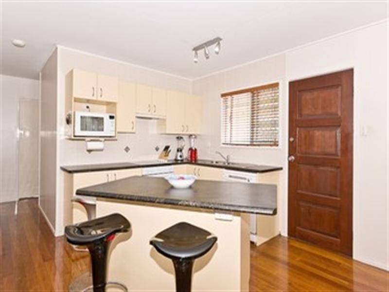 71 Townsend Street, Brighton QLD 4017