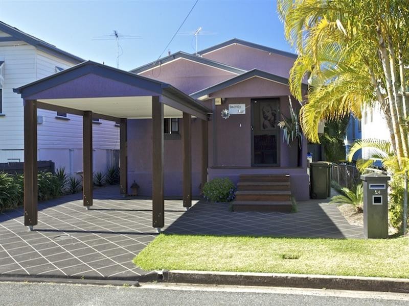 24 Murray Street, Sandgate QLD 4017