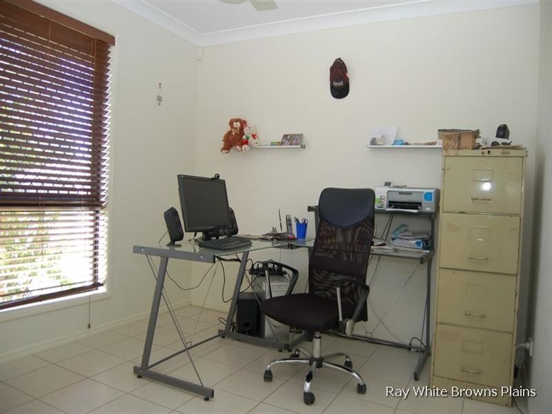 7 Crescendo Place, Crestmead QLD 4132