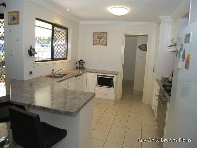 7 Crescendo Place, Crestmead QLD 4132