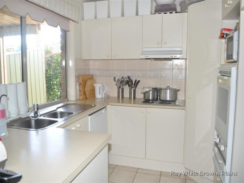 139 Middle Road, Hillcrest QLD 4118