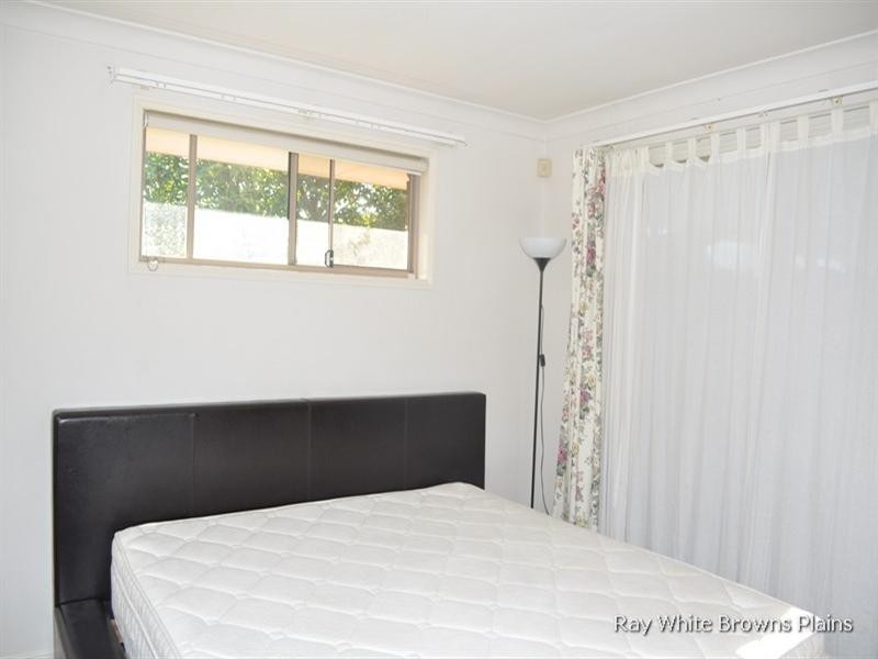 139 Middle Road, Hillcrest QLD 4118