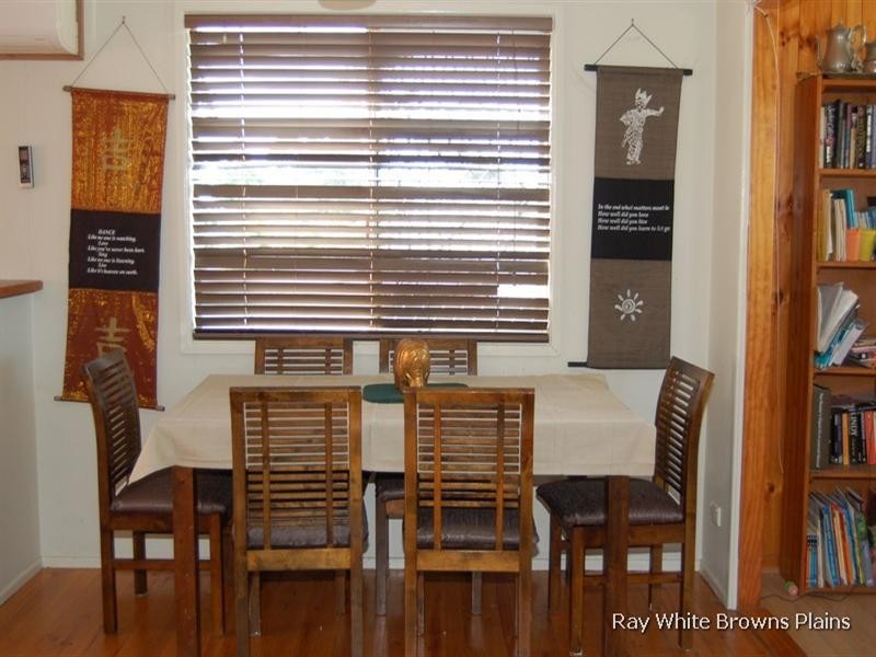 27 St Johns Way, Boronia Heights QLD 4124