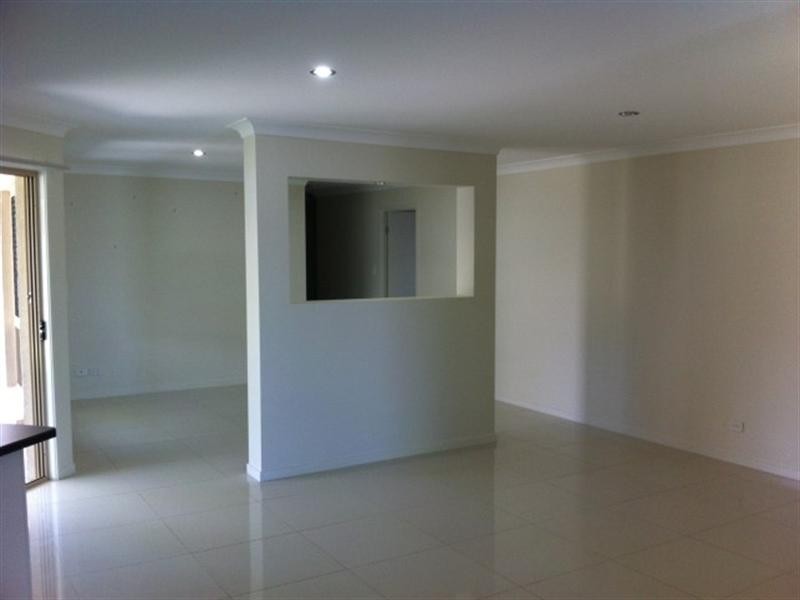 29 Serenity Drive, Crestmead QLD 4132