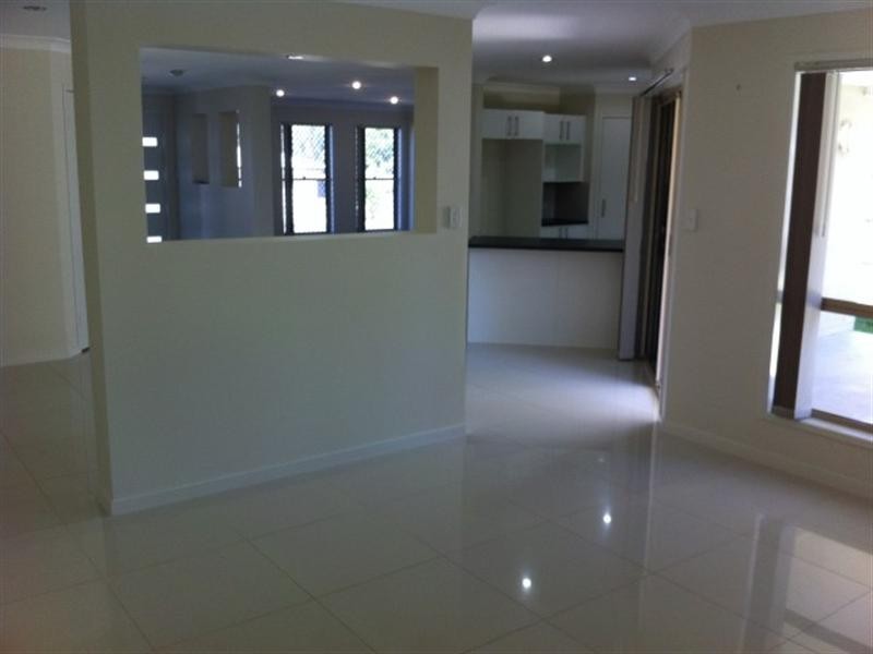 29 Serenity Drive, Crestmead QLD 4132