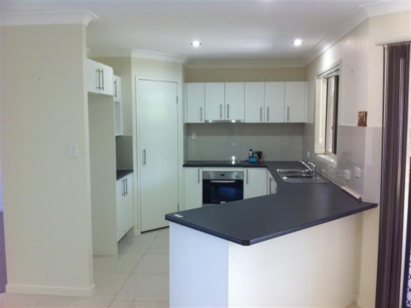 29 Serenity Drive, Crestmead QLD 4132