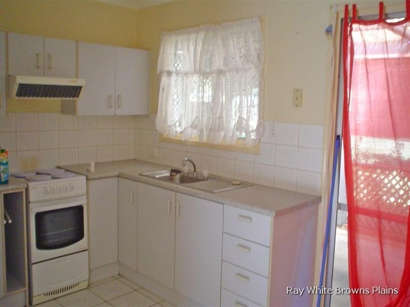 42 Strathallen Drive, Boronia Heights QLD 4124