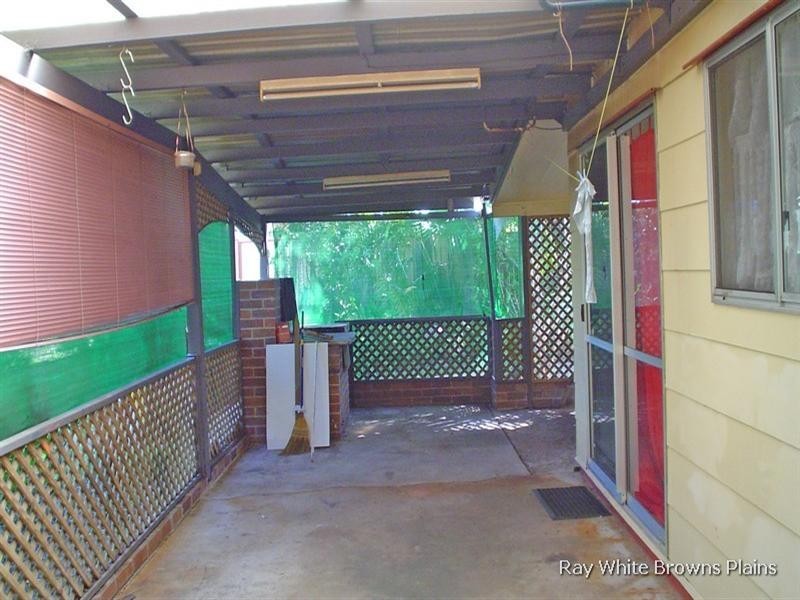 42 Strathallen Drive, Boronia Heights QLD 4124