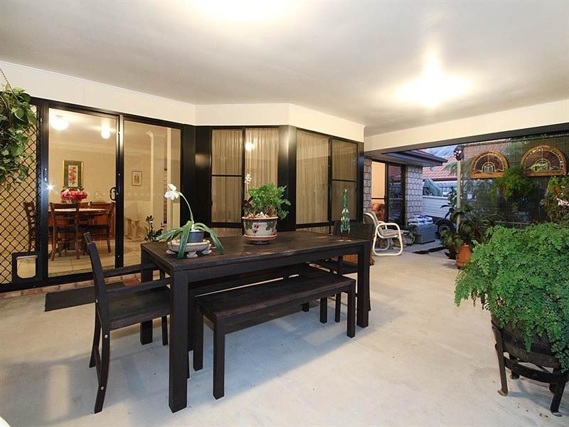 6 Stevens Court, Crestmead QLD 4132