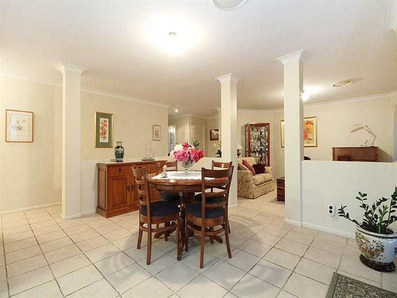 6 Stevens Court, Crestmead QLD 4132