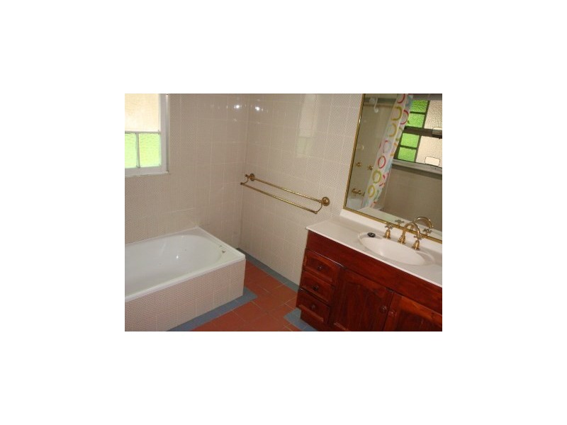 37-41 Philippa, North Maclean QLD 4280