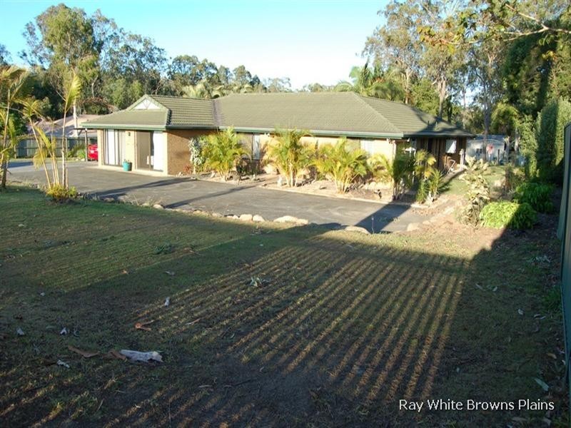 416 Middle Road, Greenbank QLD 4124