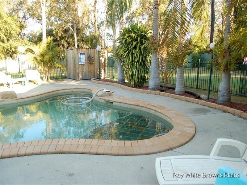 416 Middle Road, Greenbank QLD 4124