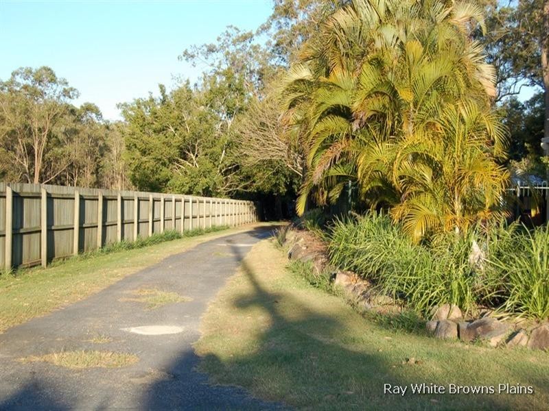 416 Middle Road, Greenbank QLD 4124