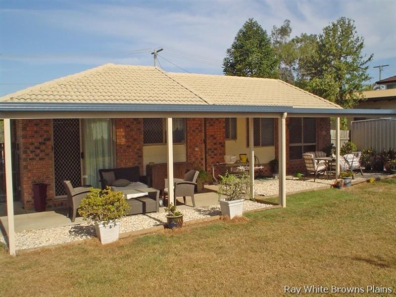 19 Limerick Drive, Crestmead QLD 4132