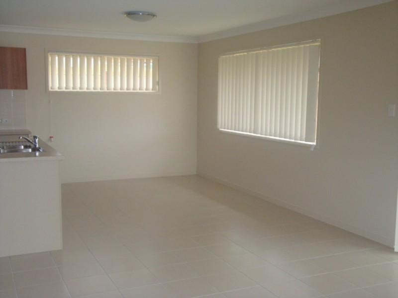 14 Tenielle Street, Boronia Heights QLD 4124