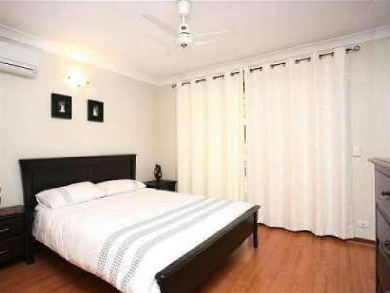 56 Owens Crescent, Regents Park QLD 4118