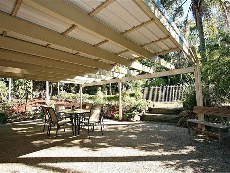 56 Owens Crescent, Regents Park QLD 4118