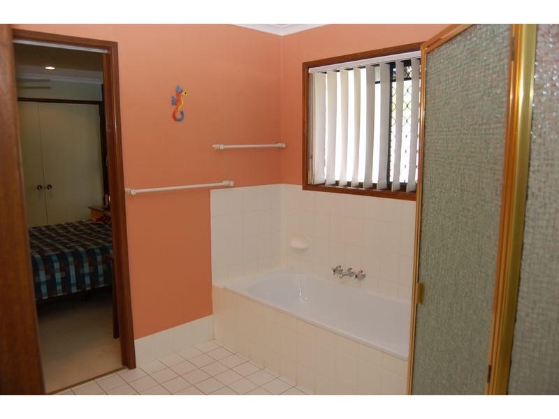 140 Begonia Street, Browns Plains QLD 4118