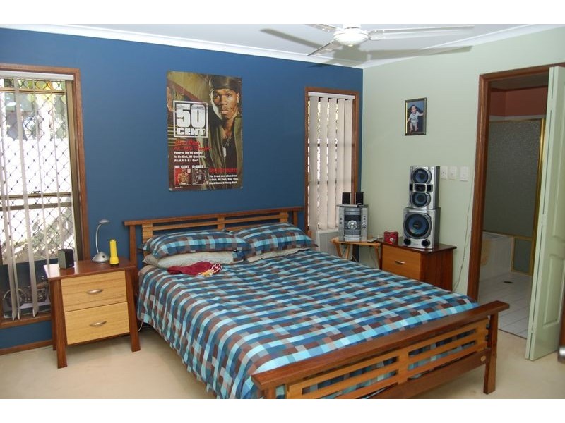 140 Begonia Street, Browns Plains QLD 4118