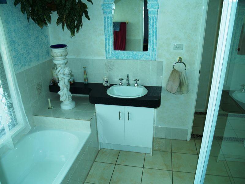 1 Inga Street, Crestmead QLD 4132