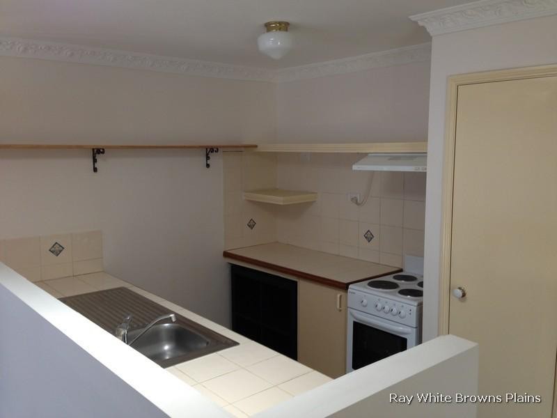 36 Murrumbidgee Street, Hillcrest QLD 4118
