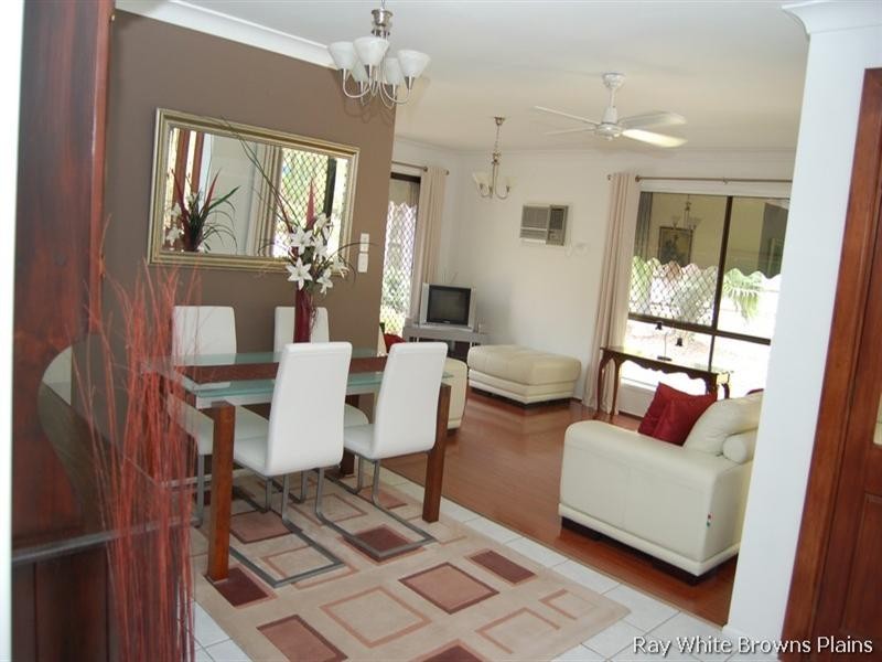 324 Johnson Road, Forestdale QLD 4118