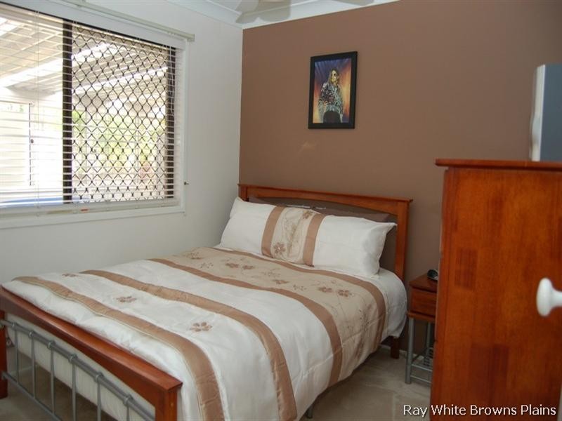 324 Johnson Road, Forestdale QLD 4118