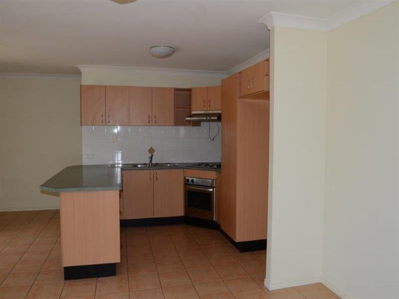 7 Pimelia Court, Regents Park QLD 4118