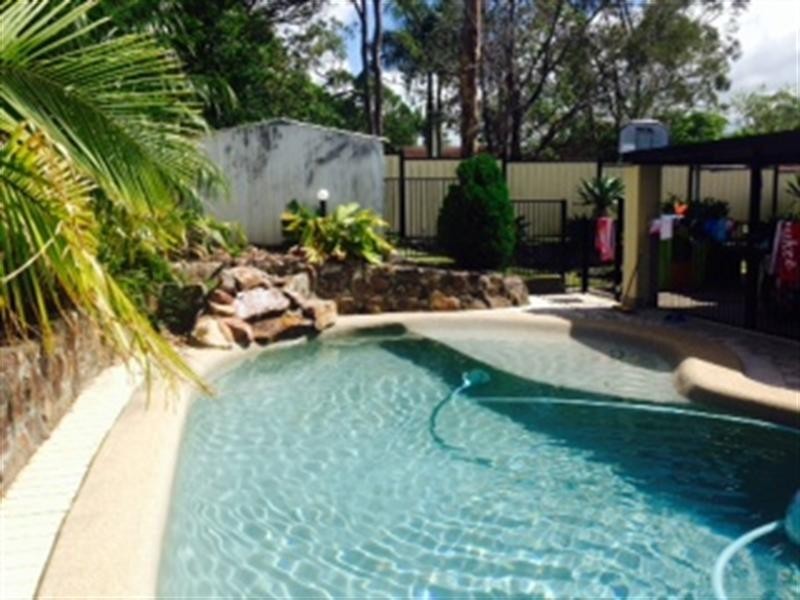 21 Oakdale Street, Browns Plains QLD 4118