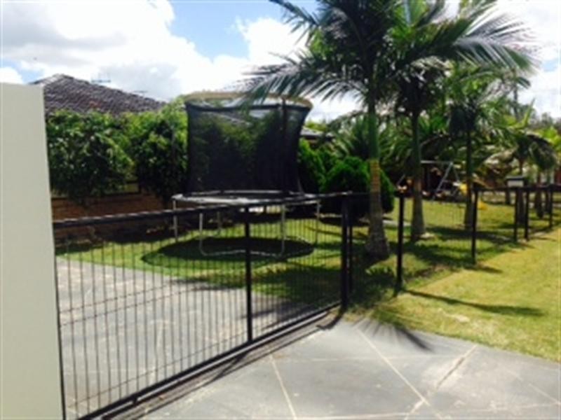 21 Oakdale Street, Browns Plains QLD 4118