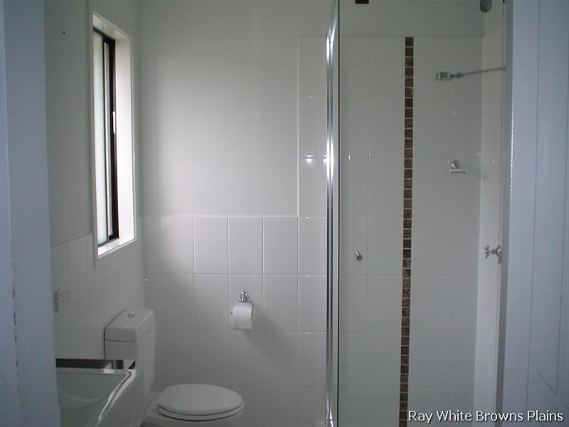 7 Pine Grove Drive, Crestmead QLD 4132