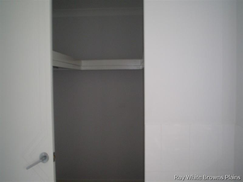 7 Pine Grove Drive, Crestmead QLD 4132