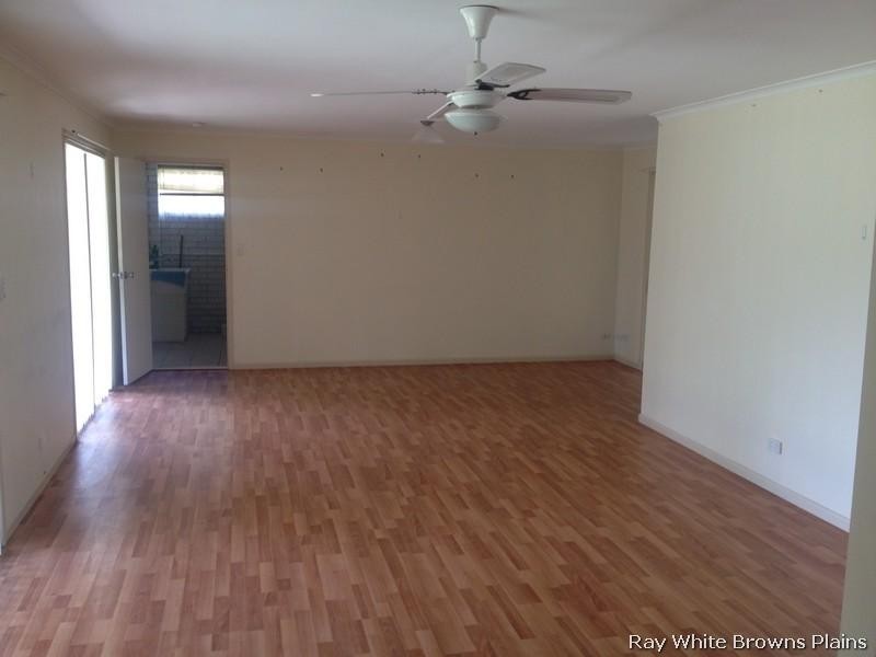 108 Estramina Road, Regents Park QLD 4118