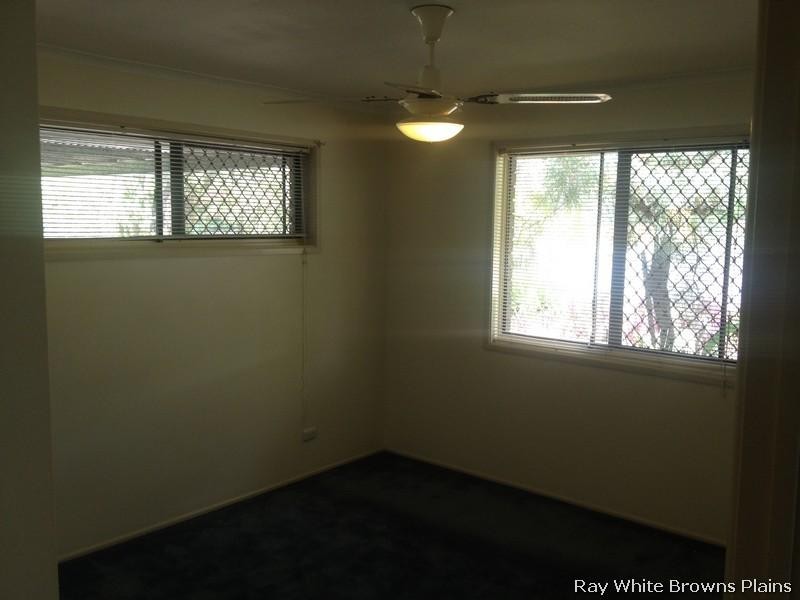 108 Estramina Road, Regents Park QLD 4118