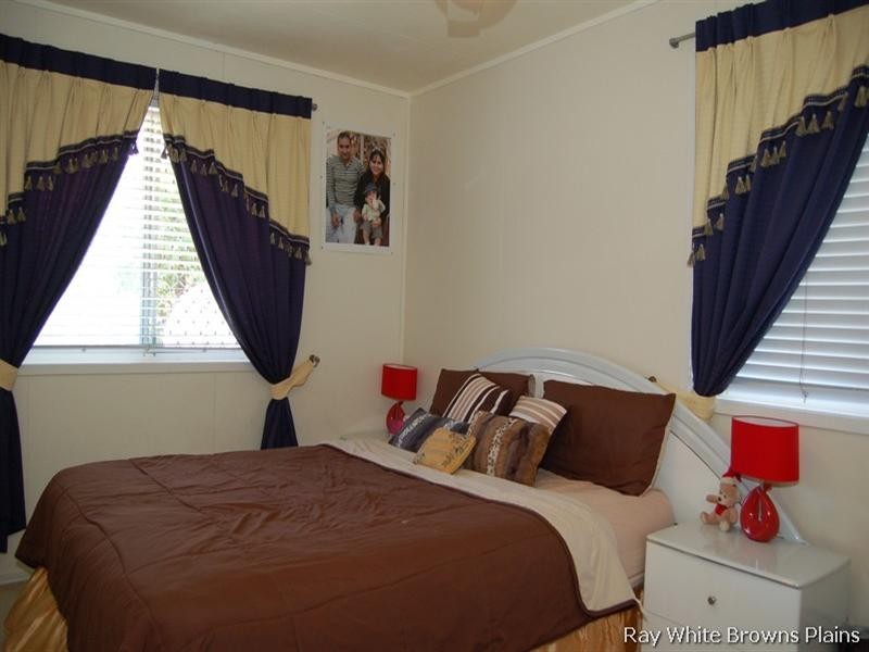 16 Barry Street, Slacks Creek QLD 4127