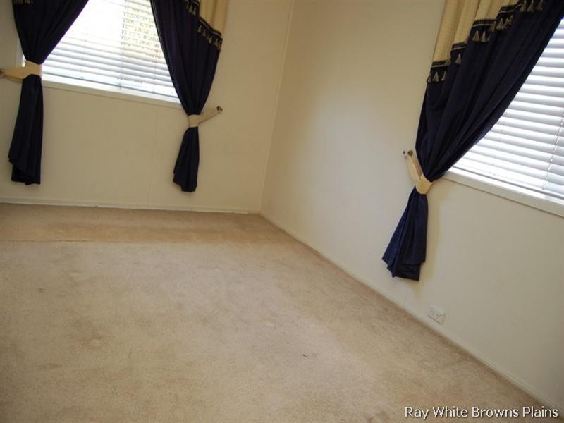 16 Barry Street, Slacks Creek QLD 4127