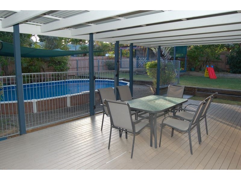 69 Parkroyal Crescent, Regents Park QLD 4118