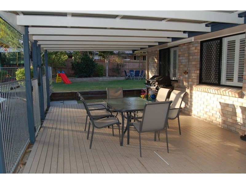 69 Parkroyal Crescent, Regents Park QLD 4118