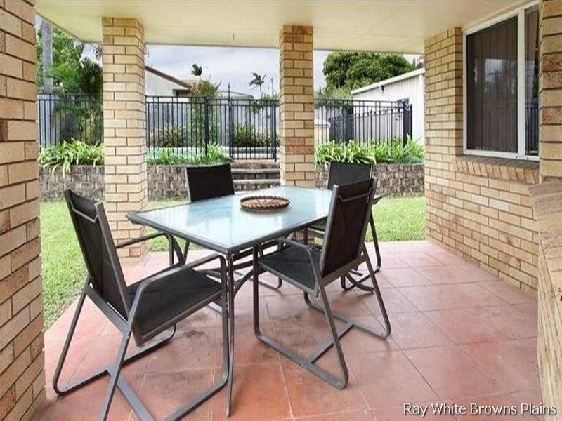 14 Learmonth Court, Hillcrest QLD 4118
