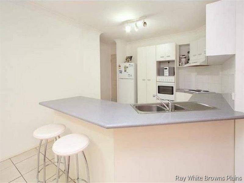 14 Learmonth Court, Hillcrest QLD 4118