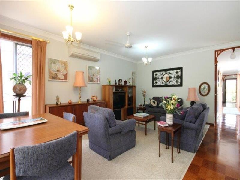 71 Lakeside Crescent, Forest Lake QLD 4078