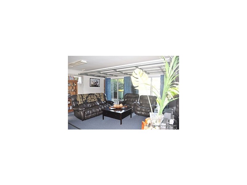139 Middle Road, Hillcrest QLD 4118