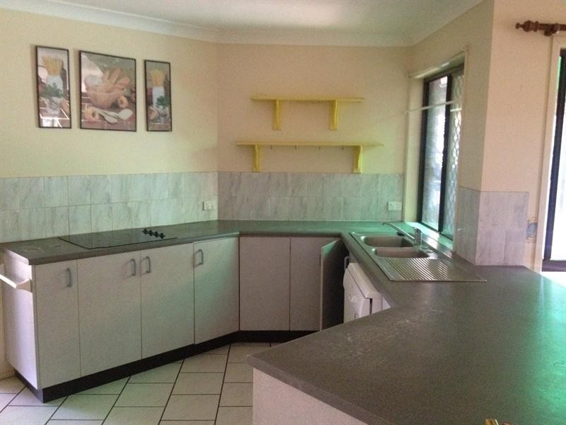 1 Town Court, Boronia Heights QLD 4124