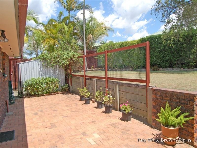 83 Parkroyal Crescent, Regents Park QLD 4118