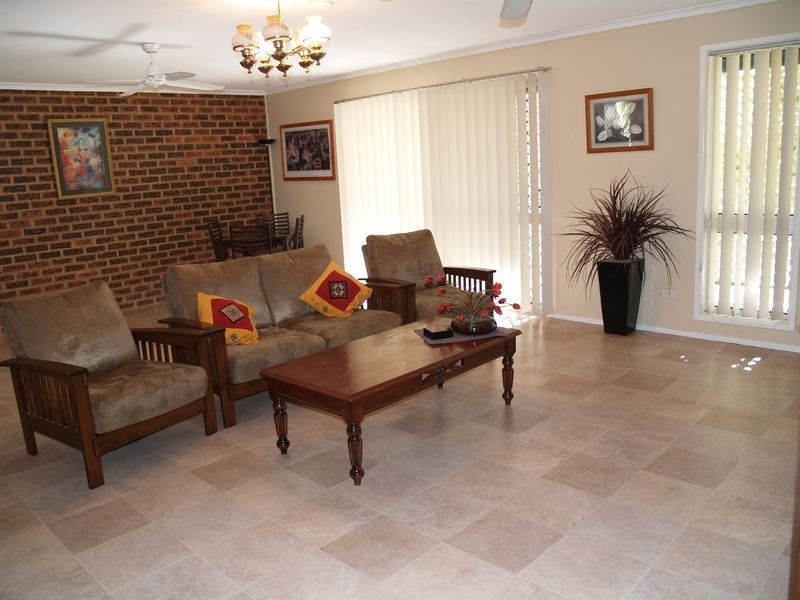 7 Cunningham Drive, Boronia Heights QLD 4124