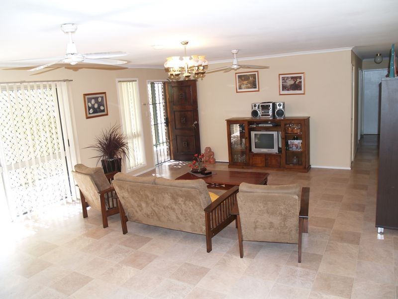 7 Cunningham Drive, Boronia Heights QLD 4124