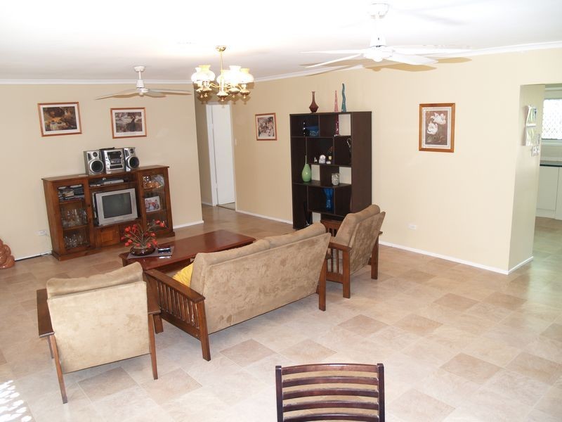 7 Cunningham Drive, Boronia Heights QLD 4124